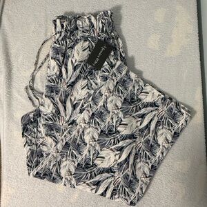 Jessica Riley Leaf Print Wide Leg Capri, Medium